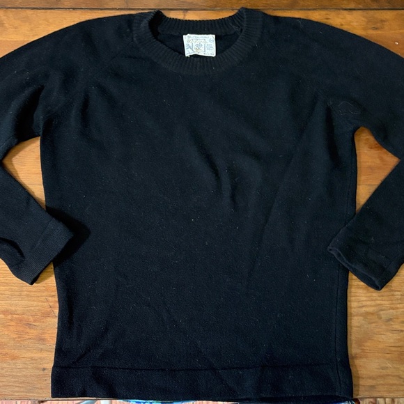 de loux Sweaters - Vintage de loux Made in USA 100% Cashmere Black Sweater
